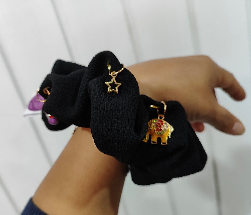 Scrunchie Dijes Dorados